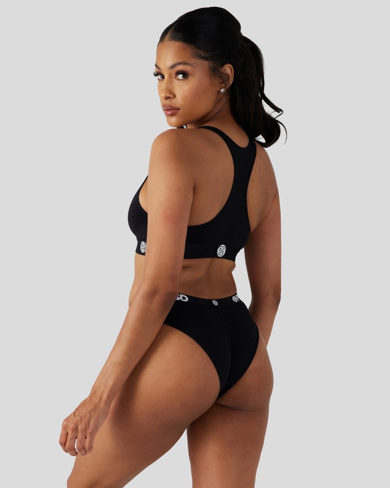 SOLIDS - BLACK - Image 4